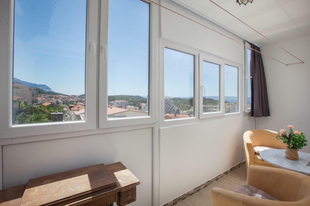 Apartment Dolores Макарска Екстериор снимка